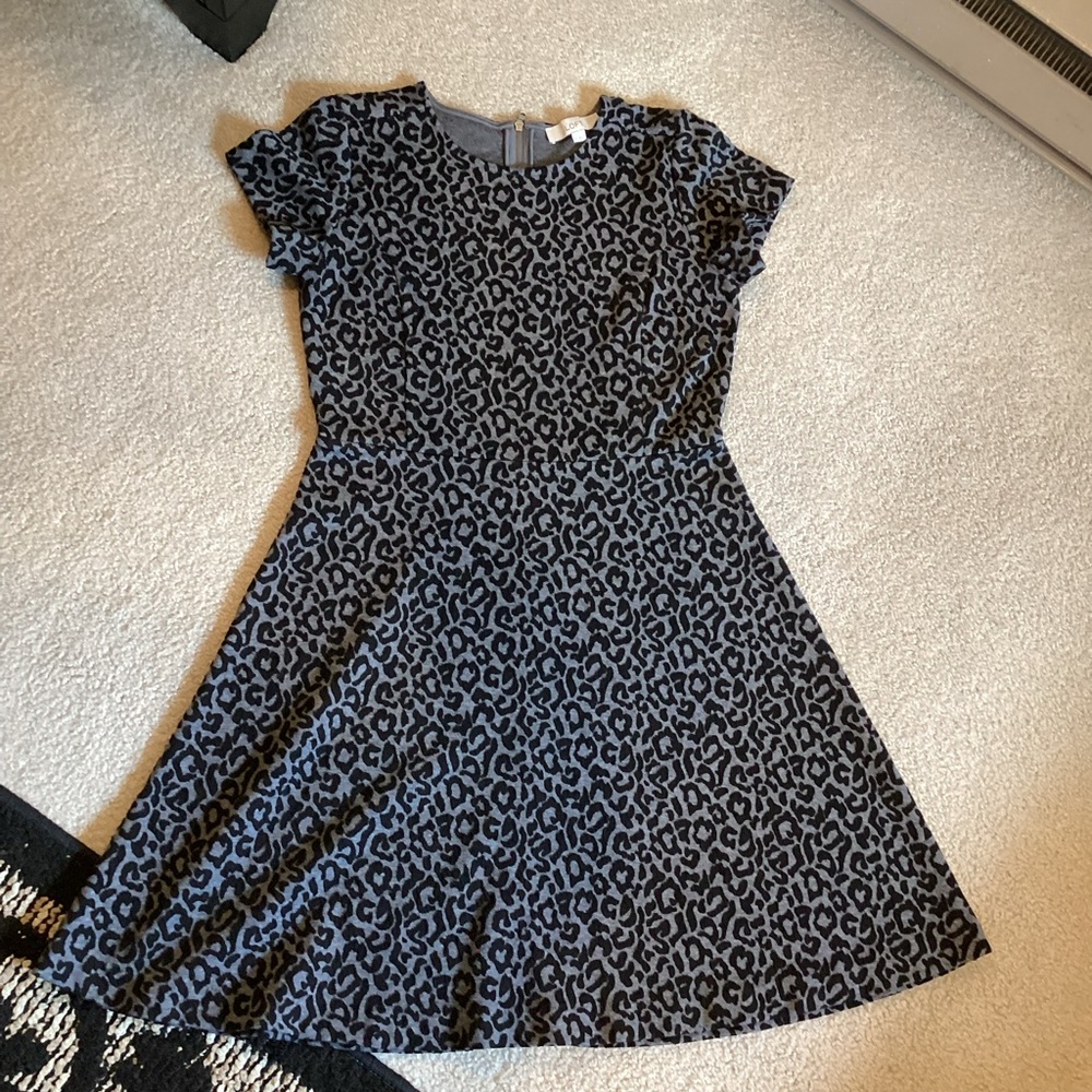 Gray & Black Loft Short-Sleeve Dress